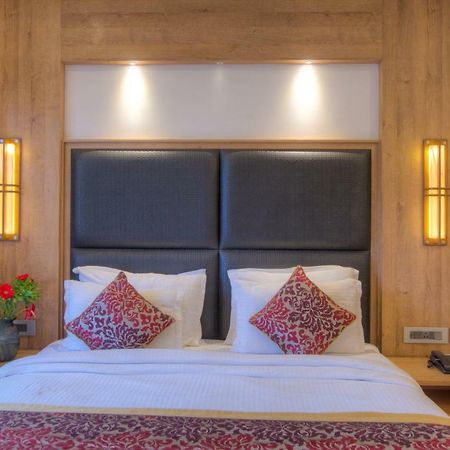 Pine Tree Spa Resort, Kalimpong Εξωτερικό φωτογραφία